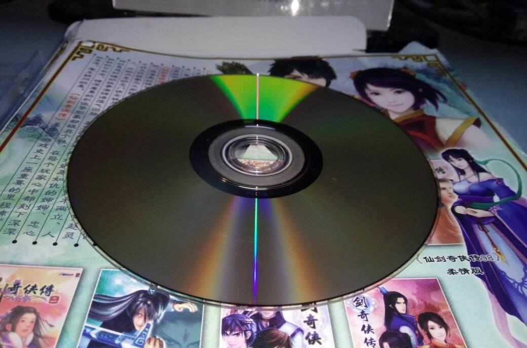 光盘和dvd的区别 光盘和光碟是一样的吗? 