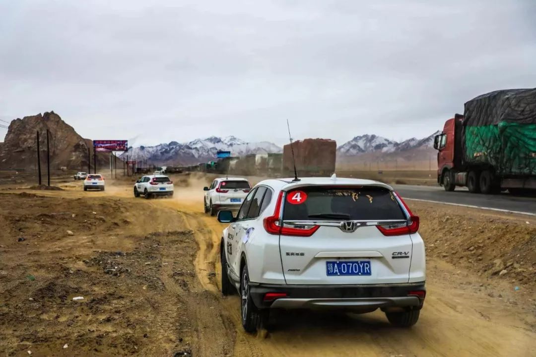 西藏雪域队在比赛中勇往直前，闯出一片天地的简单介绍