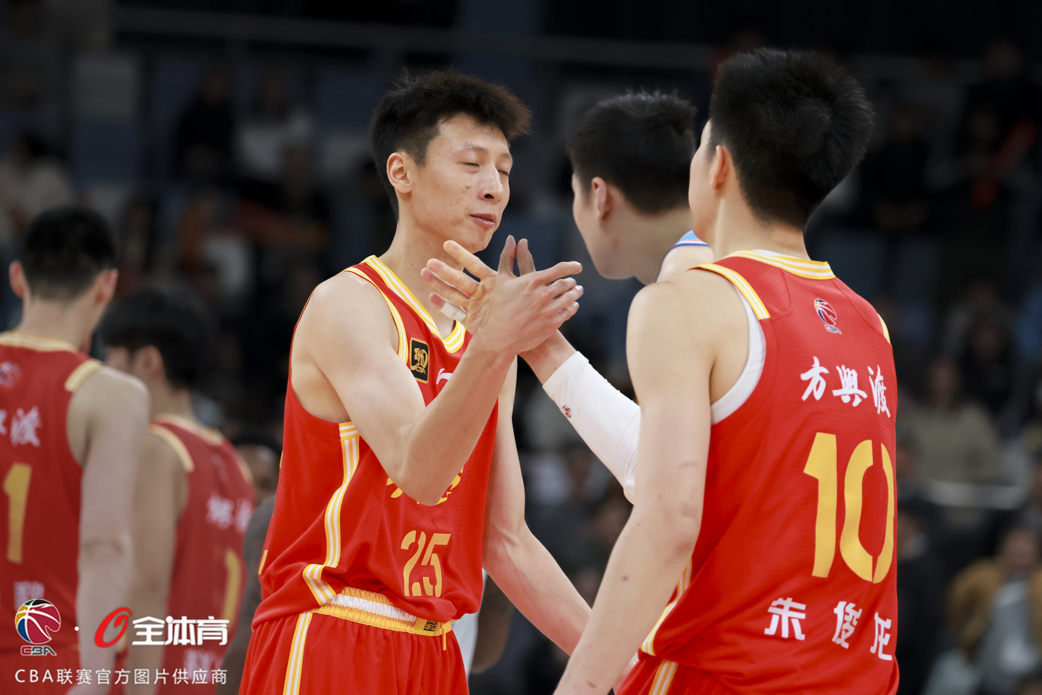 首轮胜利喜人，浙江男篮赢得首胜 